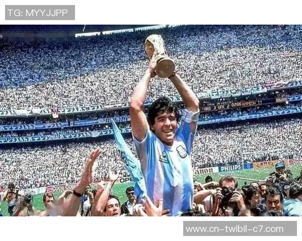 梅西小时候铃声响了不回教室，教师批判他：马拉多纳只要一个